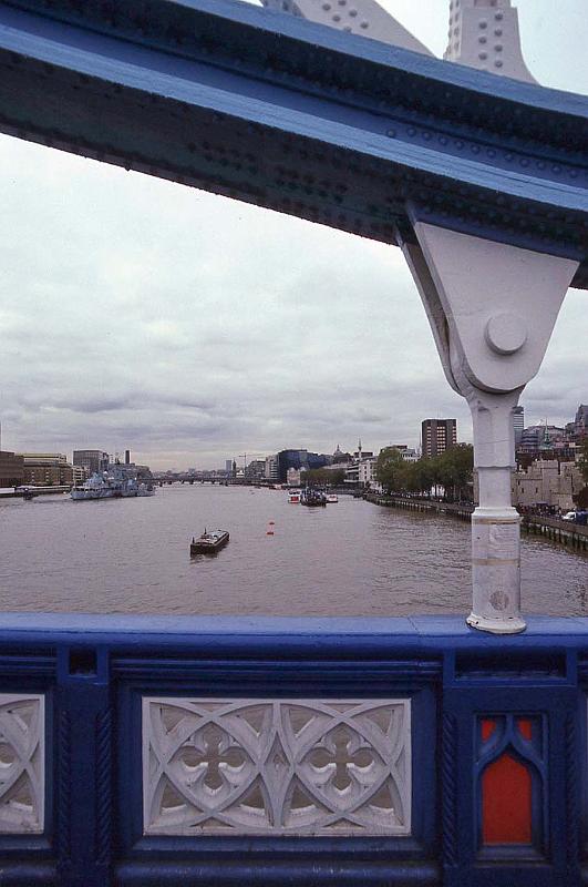 WT 2100 268-16 UK 1991.jpg